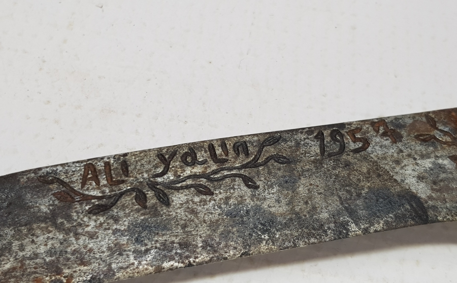 BOYNUZ SAPLI ÖZEL YAPIM KUŞAK KAMASI