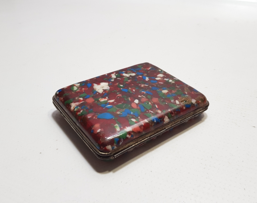 ÜZERİ ERMENİCE İNSİYALLİ ANTİKA SİGARA TABAKASI