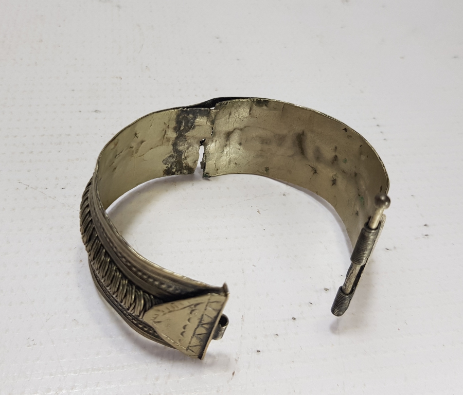 OSMANLI DÖNEMİ KABARTMA İŞÇİLİKLİ ERMENİ YAPIMI DİYARBAKIR BİLEZİK