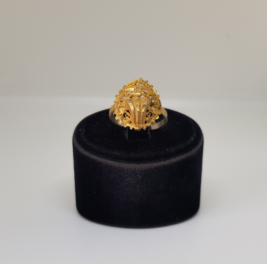 ÜZERİ ALTIN VERMEYLİ OSMANLI DÖNEMİ SAKSI ÇİÇEKLİ RUM İŞİ YÜZÜK