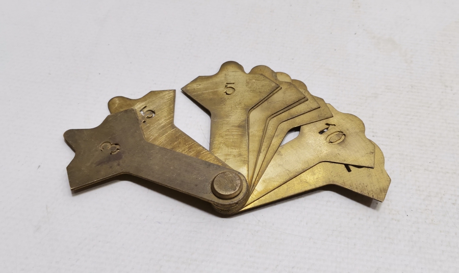 ANTİKA LASTİK DİŞİ ÖLÇÜM ALETİ