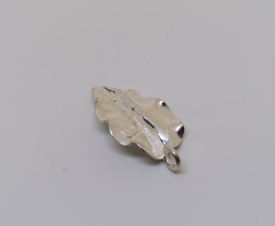 YAPRAK FORMLU GÜMÜŞ KOLYE UCU