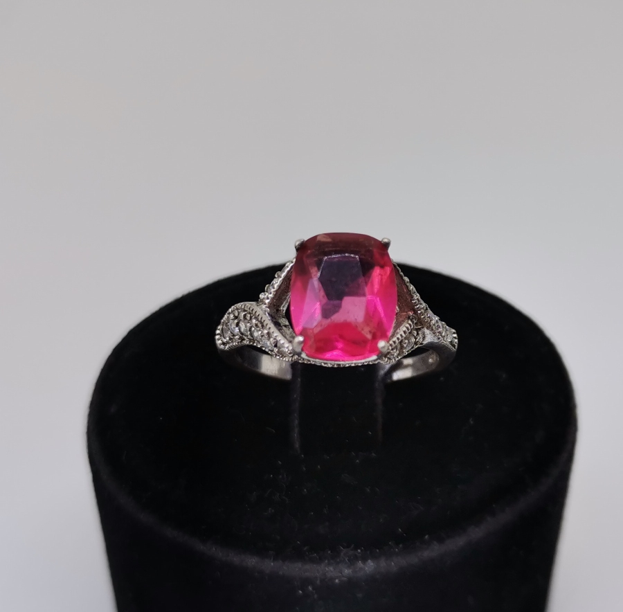 PEMBE KUVARZ TAŞLI GÜMÜŞ YÜZÜK