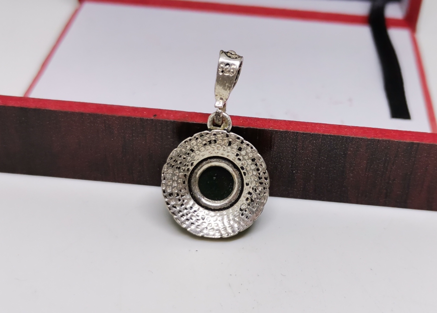 ÜZERİ MARGAZİT VE AKİK TAŞLI GÜMÜŞ KOLYE UCU