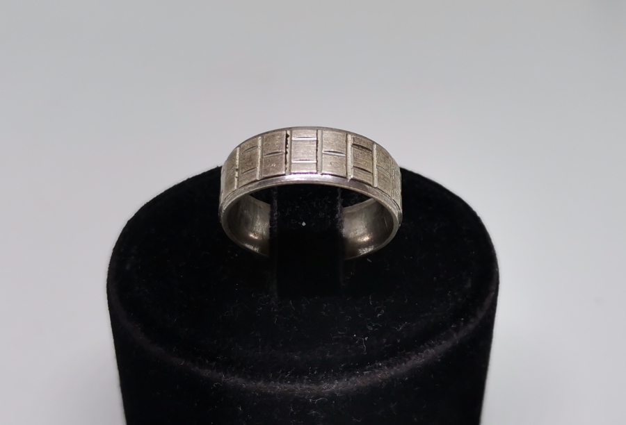 ALYANS FORMLU GÜMÜŞ YÜZÜK