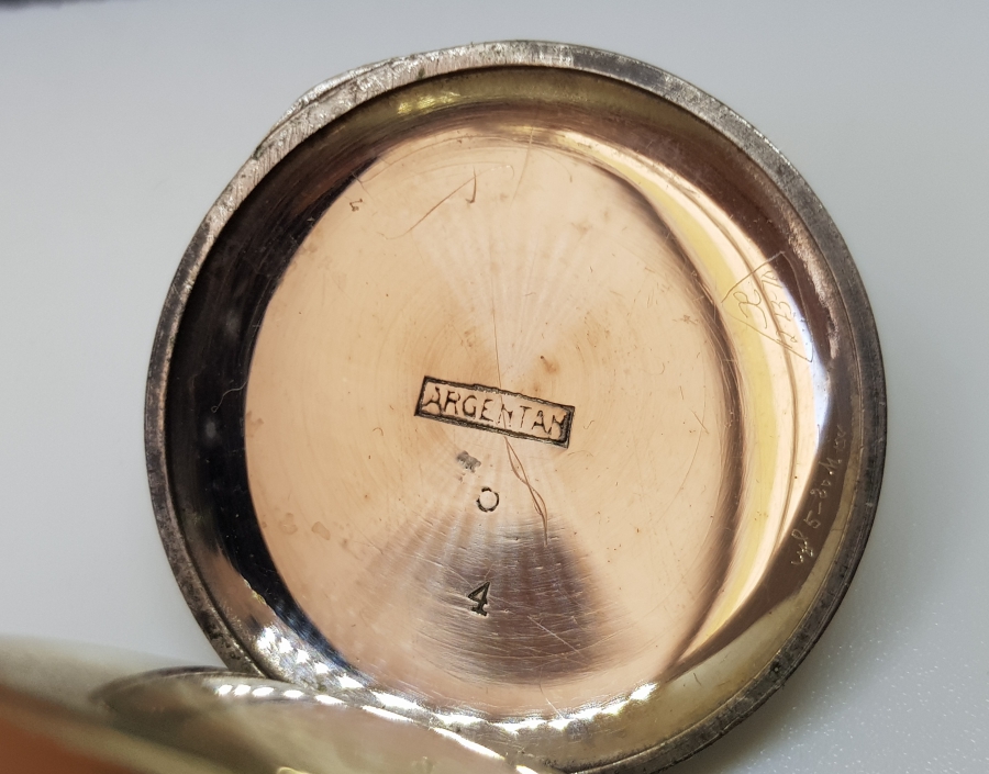 KABARTMA İŞÇİLİKLİ ANTİKA GÜMÜŞ CEP SAATİ KASASI