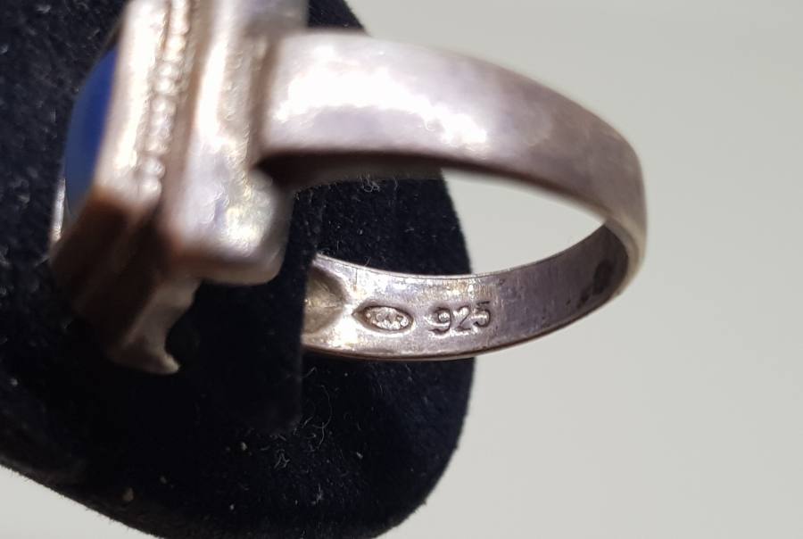 ÜZERİ DOĞAL TAŞLI ÖZEL YAPIM GÜMÜŞ YÜZÜK