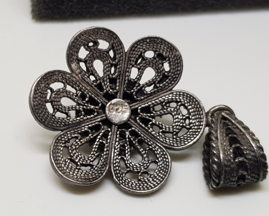 TELKARİ İŞÇİLİKLİ GÜMÜŞ KOLYE UCU