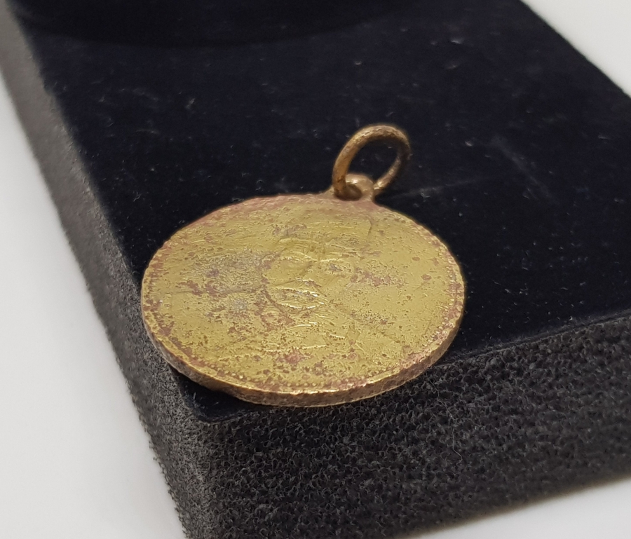 MEHMET REŞAT HAN GÖRSELLİ NADİR KANUNİ ESASİ MADALYASI