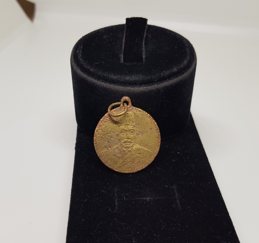 MEHMET REŞAT HAN GÖRSELLİ NADİR KANUNİ ESASİ MADALYASI