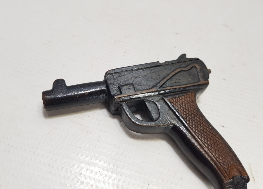 ALMAN RUGERİ FORMUNDA YAPILMIŞ OSMANLI DÖNEMİ ÇOK NADİR AHŞAP SİGARA AĞIZLIĞI