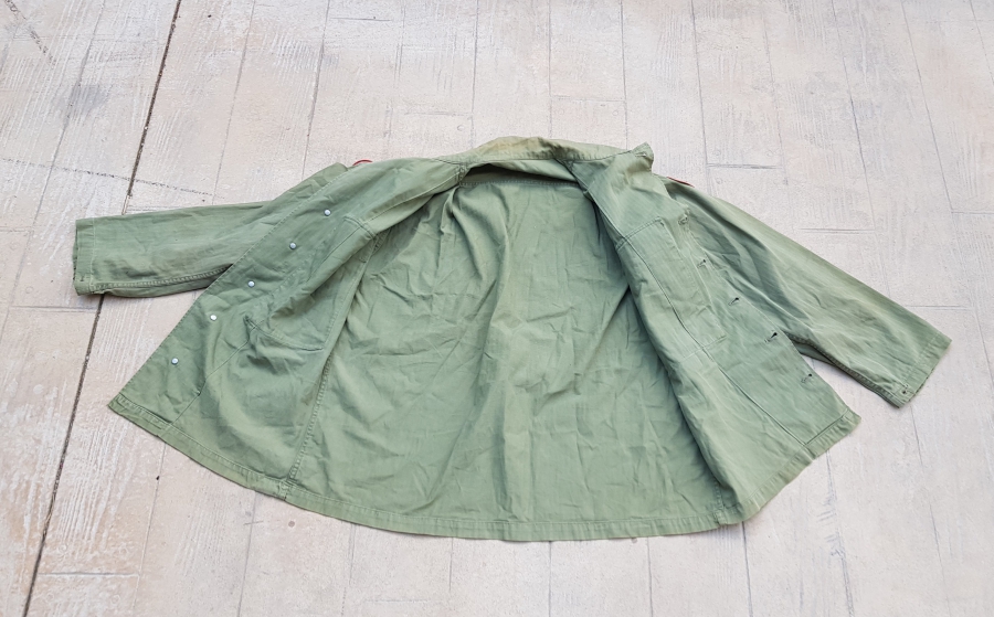 KORE SAVAŞI DÖNEMİ ÇOK NADİR KOLU AY YILDIZ PEÇLİ SUBAY CEKETİ