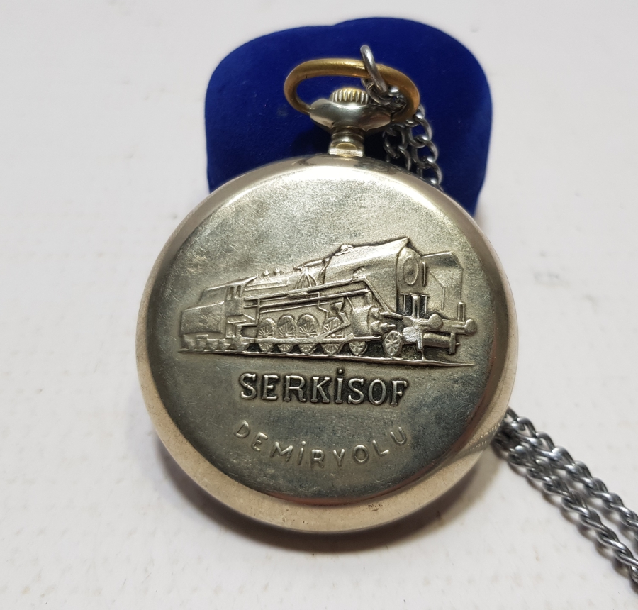 ARKASI TRENLİ SERKİSOF MARKA KURMALI CEP SAATİ