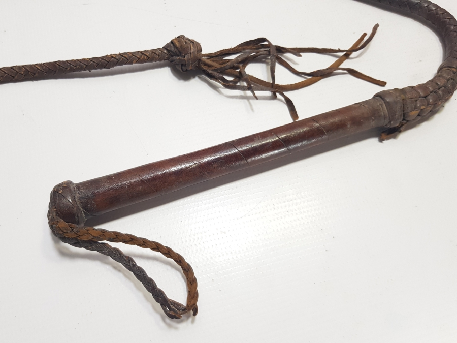 OSMANLI DÖNEMİ EL YAPIMI DERİ SUBAY İŞİ AT KAMÇISI