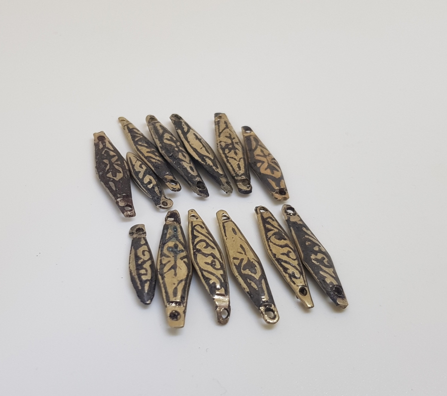 ÜZERLERİ SAVATLI OSMANLI DÖNEMİ TAKI PARÇALARI