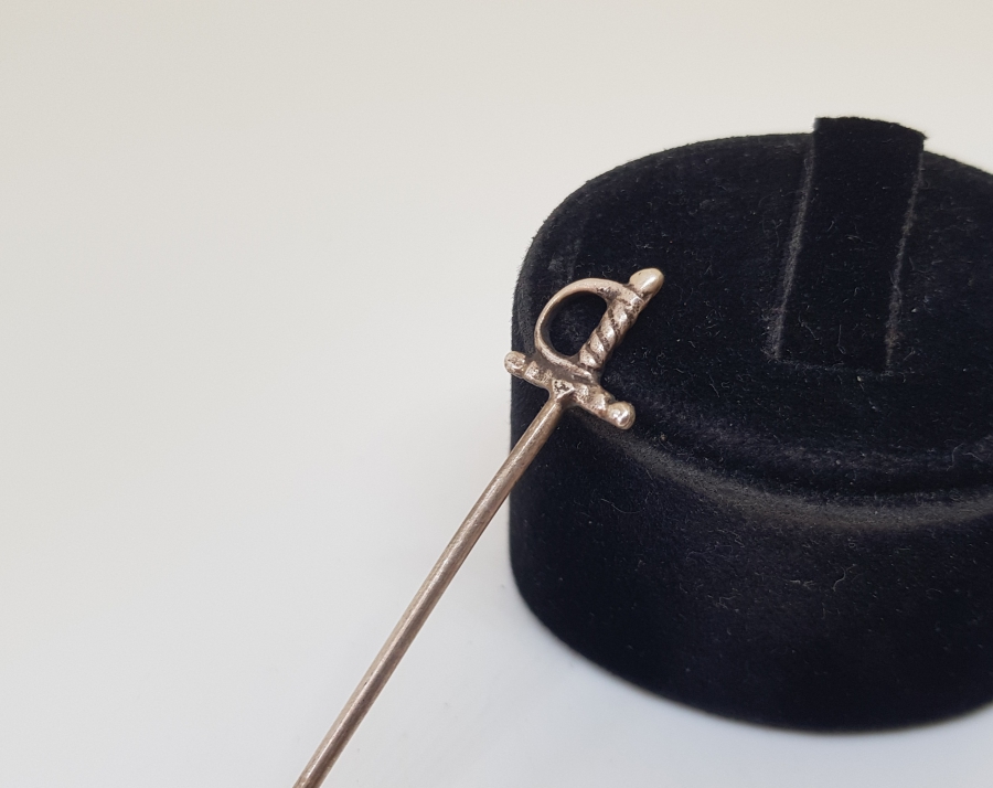 OSMANLI DÖNEMİ KILIÇ FORMUNDA YAPILMIŞ GÜMÜŞ MİNYATÜR OBJE