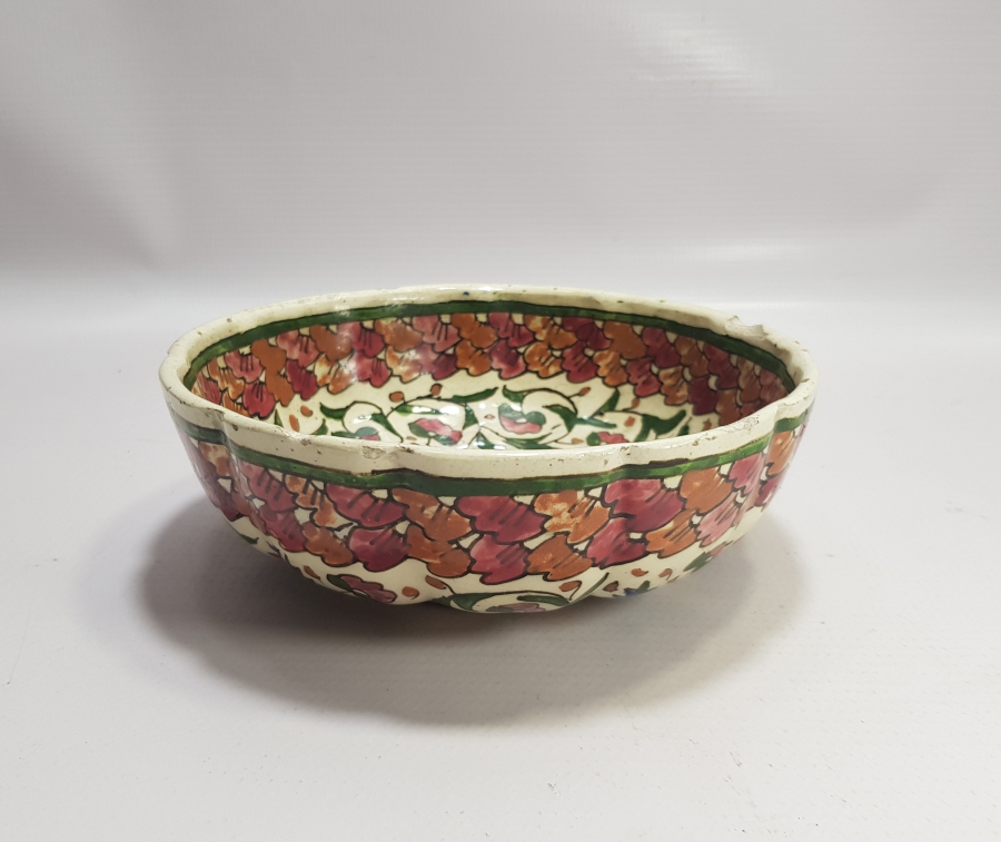 OSMANLI DÖNEMİ NADİR RENKTE RUM HAÇLI EL BOYAMA KÜTAHYA KASE