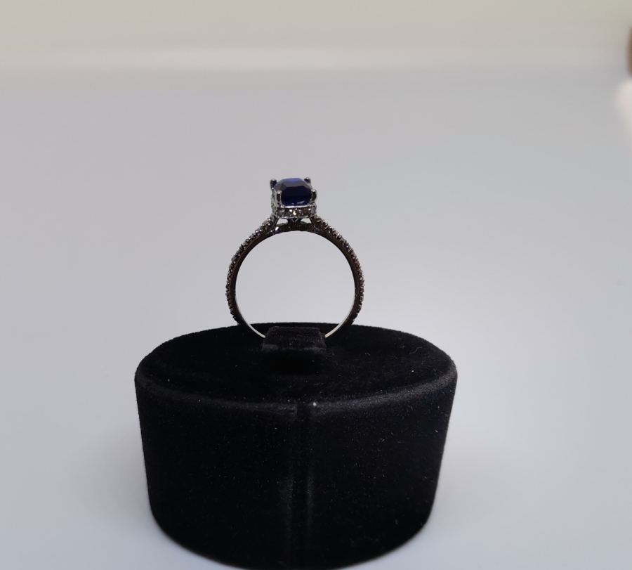 SAFİR VE PIRLANTA TAŞLI FRANSIZ BAGET MODELİ YÜZÜK