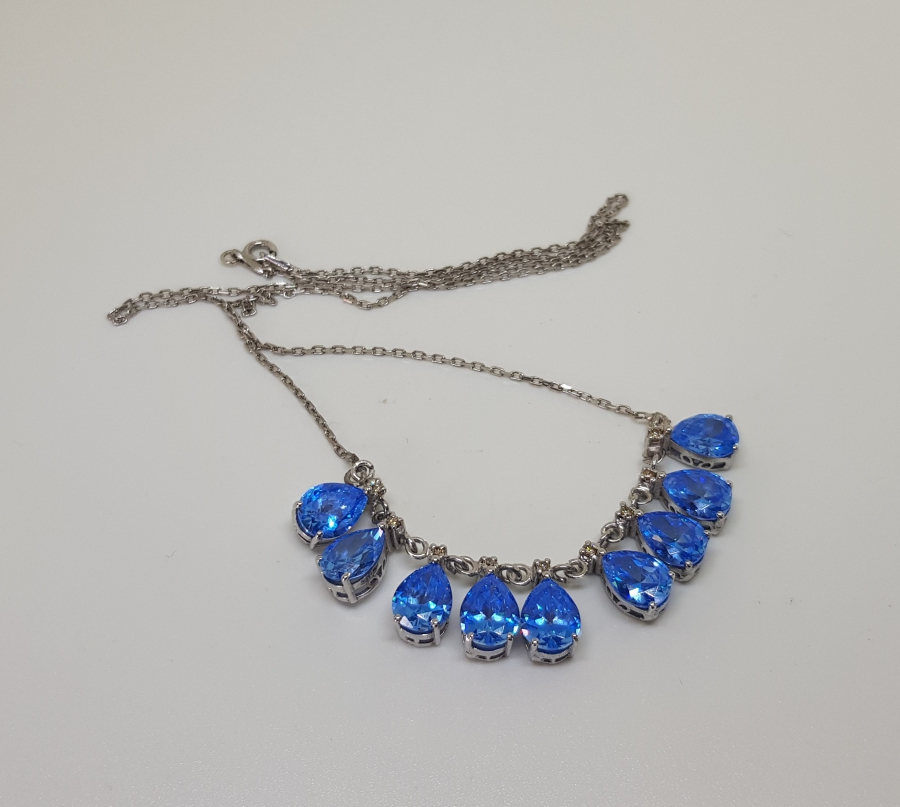 DAMLA MODEL AQUAMARİN VE PIRLANTA TAŞLI KOLYE