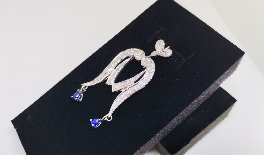 SAFİR VE PIRLANTA TAŞLI AİLE TASFİRLİ KOLYE UCU