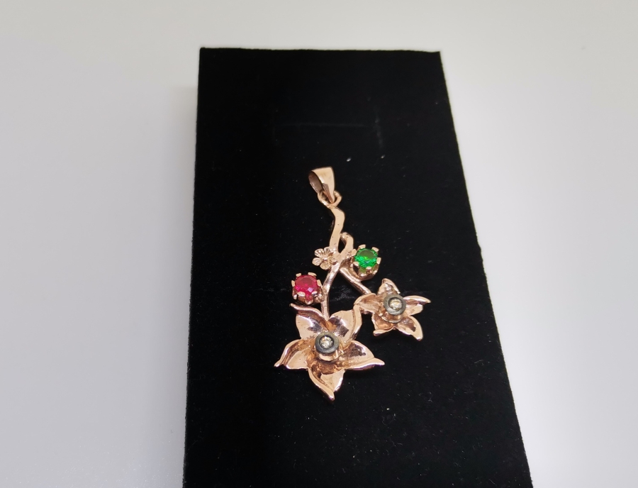 ZÜMRÜT YAKUT VE PIRLANTA TAŞLI KOLYE UCU