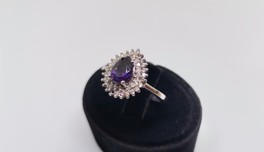 AMETİST VE PIRLANTA TAŞLI DAMLA MODELLİ YÜZÜK