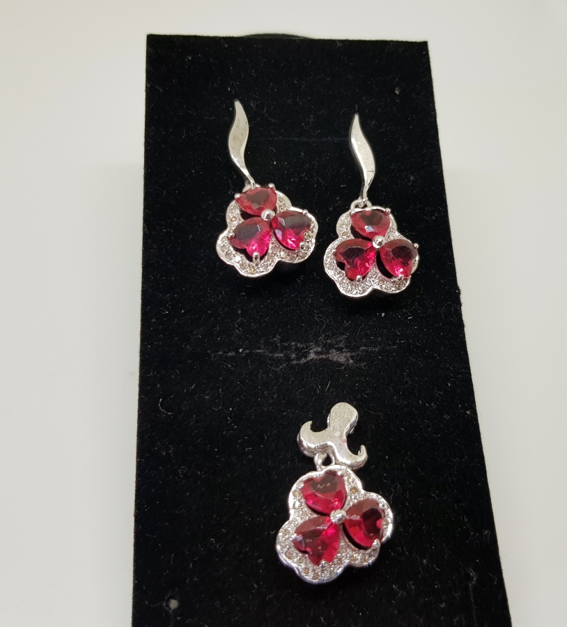 YAKUT VE PIRLANTA TAŞLI YONCA MODEL KOLYE KÜPE