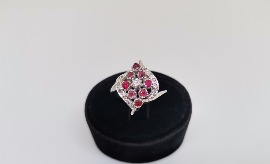 YAKUT VE PIRLANTA TAŞLI BÜYÜK SALYANGOZ MODELİ YÜZÜK