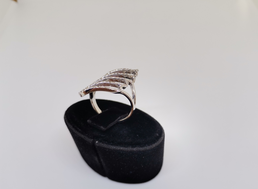 SONSUZLUK MODEL PIRLANTA YÜZÜK