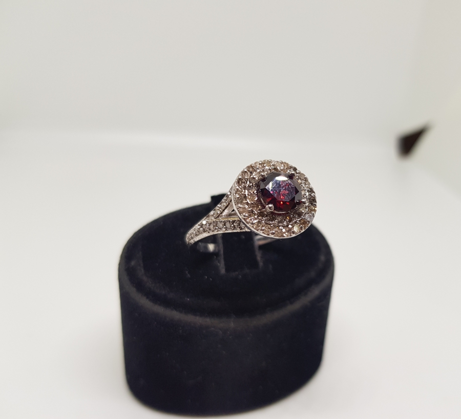 PIRLANTA VE GARNET TAŞLI NAZAR MODELİ YÜZÜK