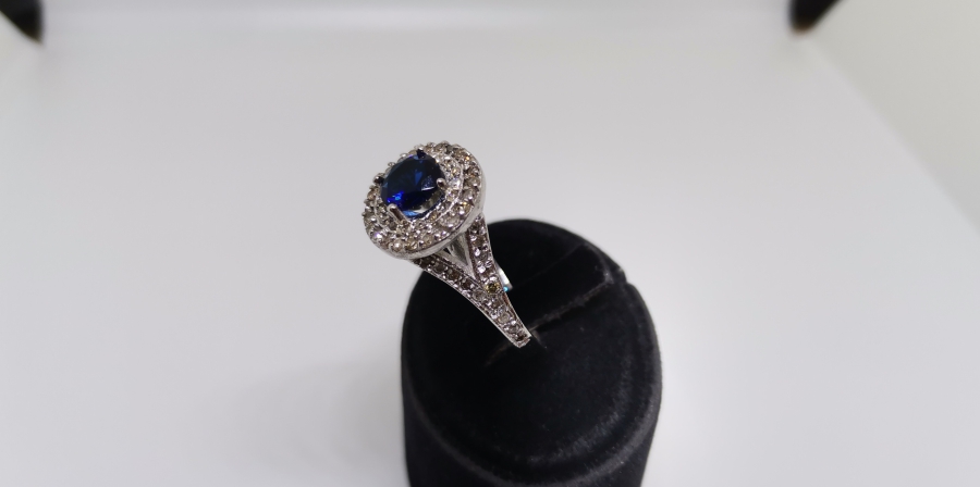 SAFİR VE PIRLANTA TAŞLI GÜNEŞ MODELİ YÜZÜK