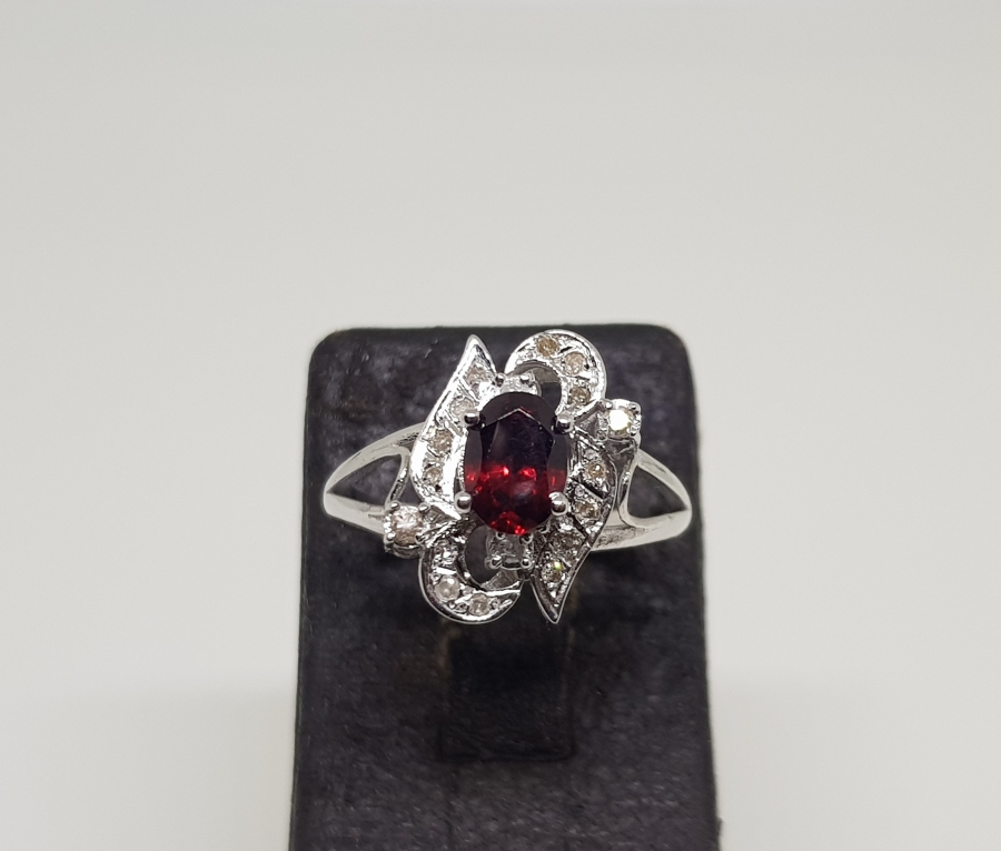 YAKUT VE PIRLANTA TAŞLI DALGALI MODEL YÜZÜK