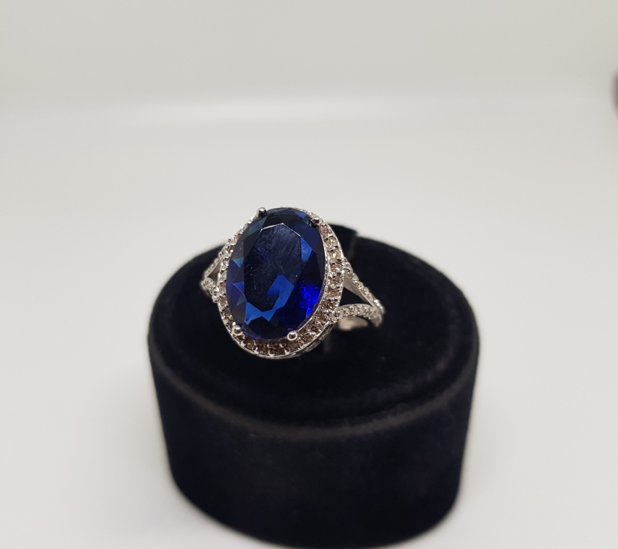 SAFİR VE PIRLANTA TAŞLI MISIRİ MODEL YÜZÜK