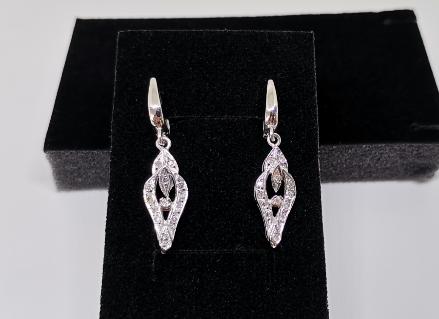 MEKİK MODEL PIRLANTA TAŞLI KÜPE