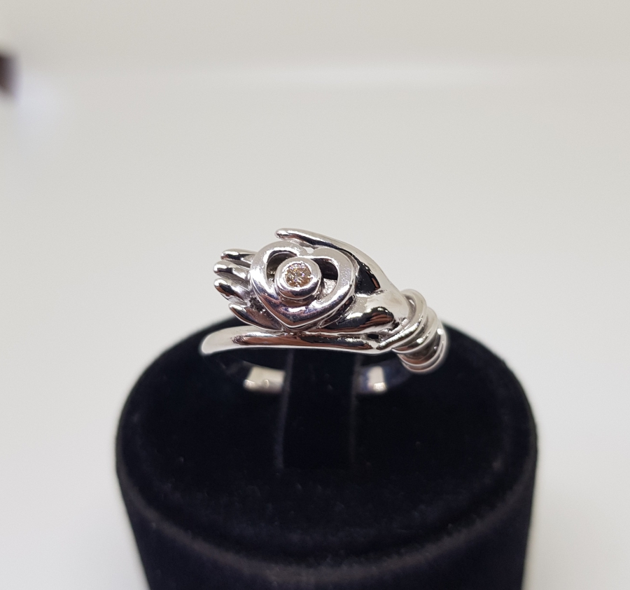 HANIMELİ MODELİ PIRLANTA TAŞLI YÜZÜK