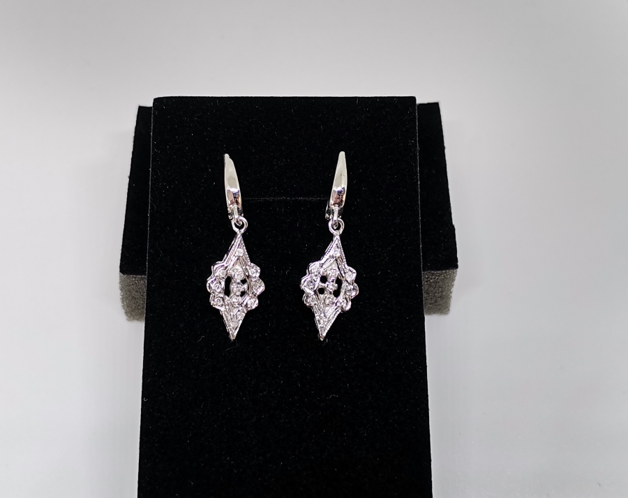 MEKİK MODELİ PIRLANTA TAŞLI KÜPE