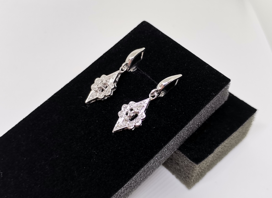 MEKİK MODELİ PIRLANTA TAŞLI KÜPE