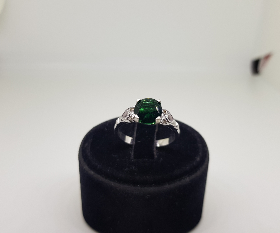 ZÜMRÜT VE PIRLANTA TAŞLI FLEMENK MODEL YÜZÜK