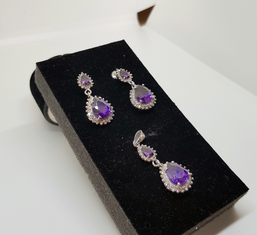 AMETİST VE PIRLANTA TAŞLI DAMLA MODEL KOLYE KÜPE TAKIMI