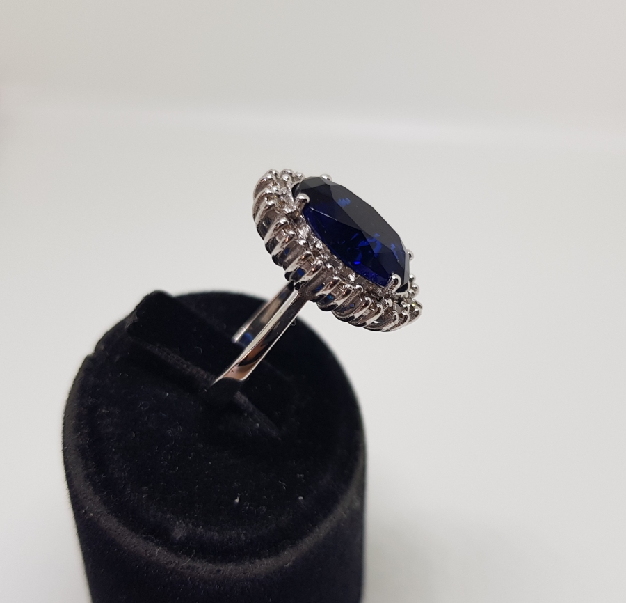 SAFİR VE PIRLANTA TAŞLI FRANSIZ MODEL YÜZÜK