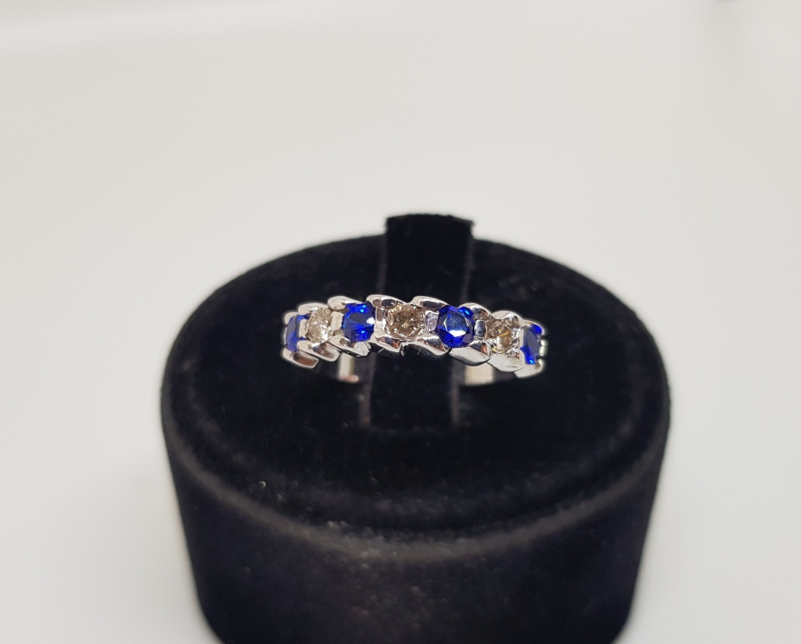 SAFİR VE PIRLANTA TAŞLI AYRIK MODEL YÜZÜK