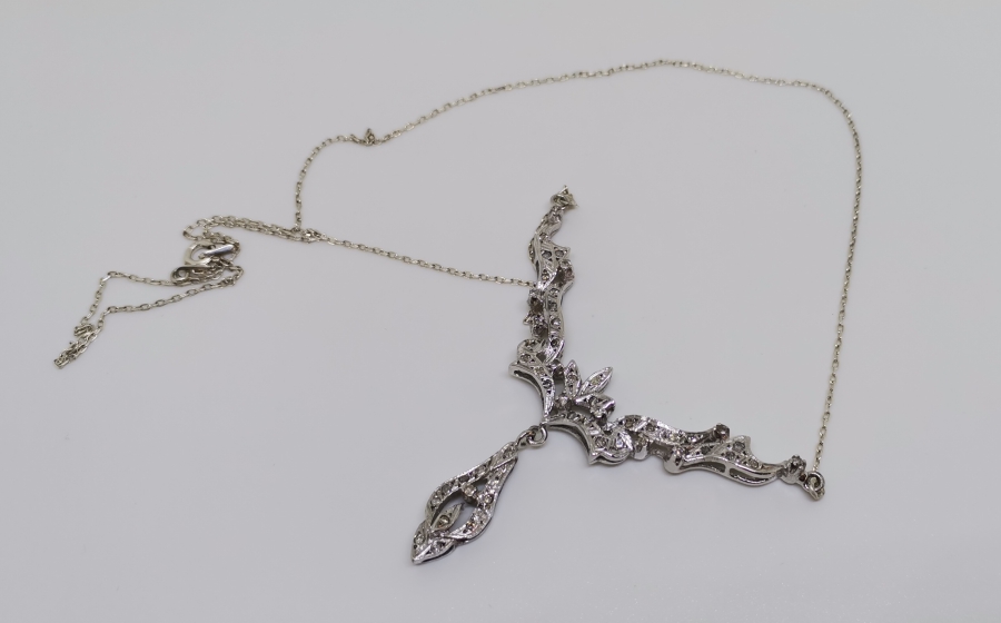 PIRLANTA TAŞLI OKLU MODEL KOLYE UCU