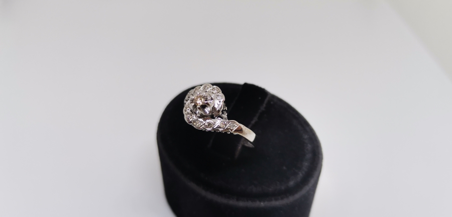 PIRLANTA TAŞLI YARIM SONSUZLUK MODELİ YÜZÜK