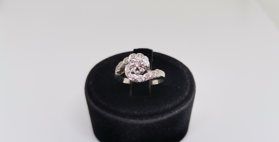 PIRLANTA TAŞLI YARIM SONSUZLUK MODELİ YÜZÜK