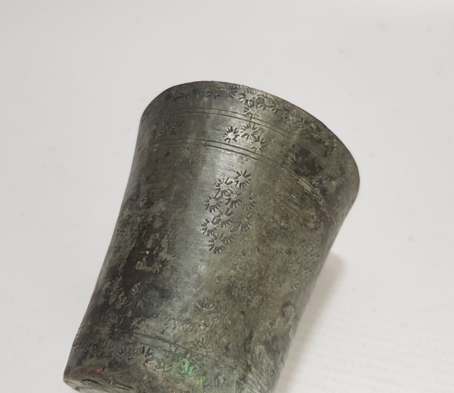 ÜZERİ İŞLEMELİ OSMANLI DÖNEMİ SU BARDAĞI