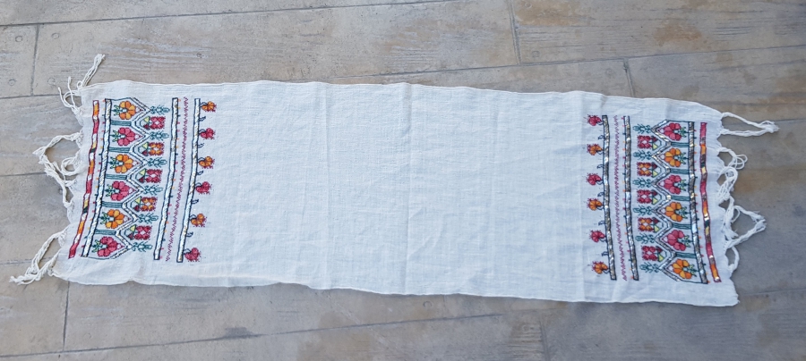 OSMANLI DÖNEMİ GÜMÜŞ TELKIRMA İŞÇİLİKLİ VE KÖK BOYALI HESAP İŞİ YAĞLIK