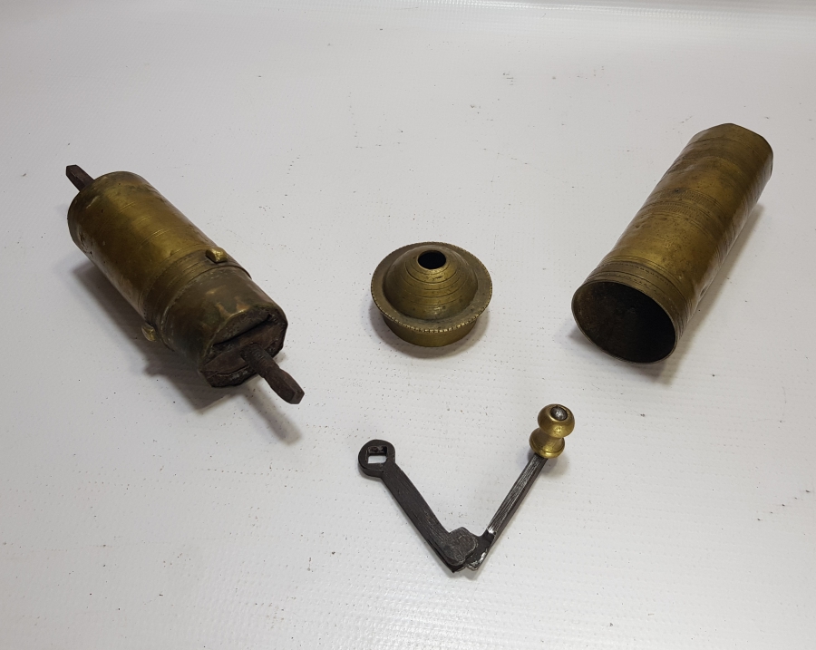 OSMANLI DÖNEMİ KAHVE DEĞİRMENİ