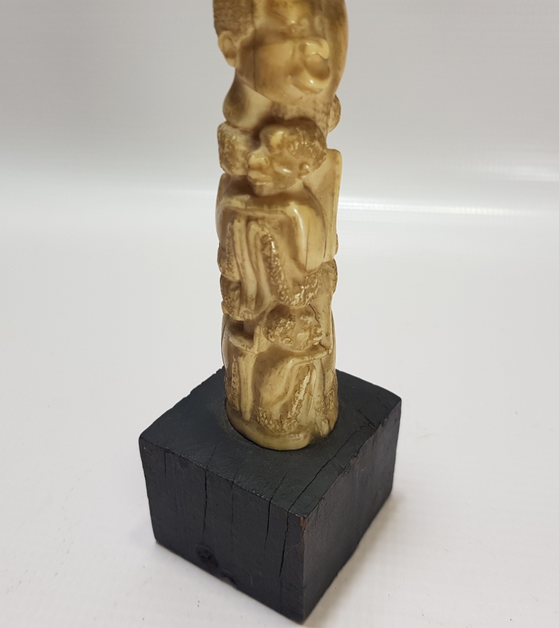 FİLDİŞİNDEN MAMUL ANTİKA MASA ÜSTÜ OBJESİ