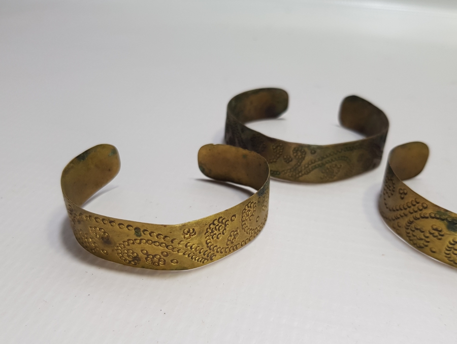 OSMANLI DÖNEMİ 3 ADET EL YAPIMI ROMATİZMA BİLEKLİĞİ