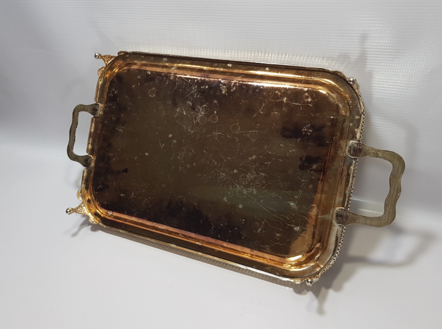 KABARTMA VE KALEM İŞÇİLİKLİ GÜMÜŞ KAPLAMA ANTİKA BÜYÜK BOY TEPSİ